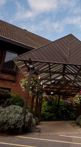 HR Plastic Surgery - Spire Harpenden Hospital Contact